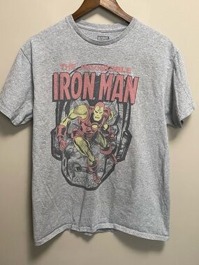 Disney Marvel Ironman Grey Tee Men’s Size Medium